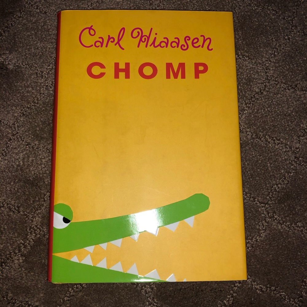 Chomp by Carl hiaasen book